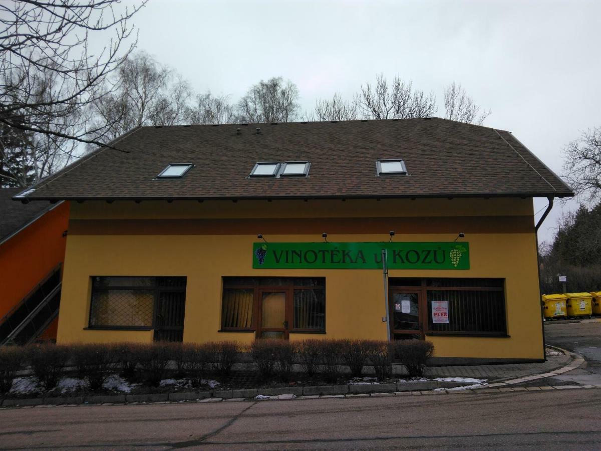Vinoteka "U Kozu" Hotel Nové Město nad Metují Exterior foto